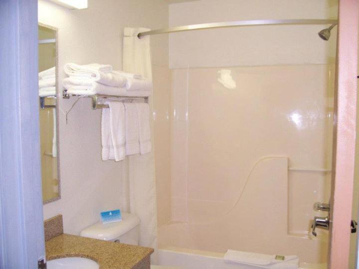 Quality Inn Noblesville-Indianapolis Rum bild