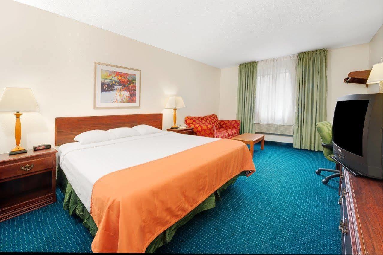 Quality Inn Noblesville-Indianapolis Exteriör bild