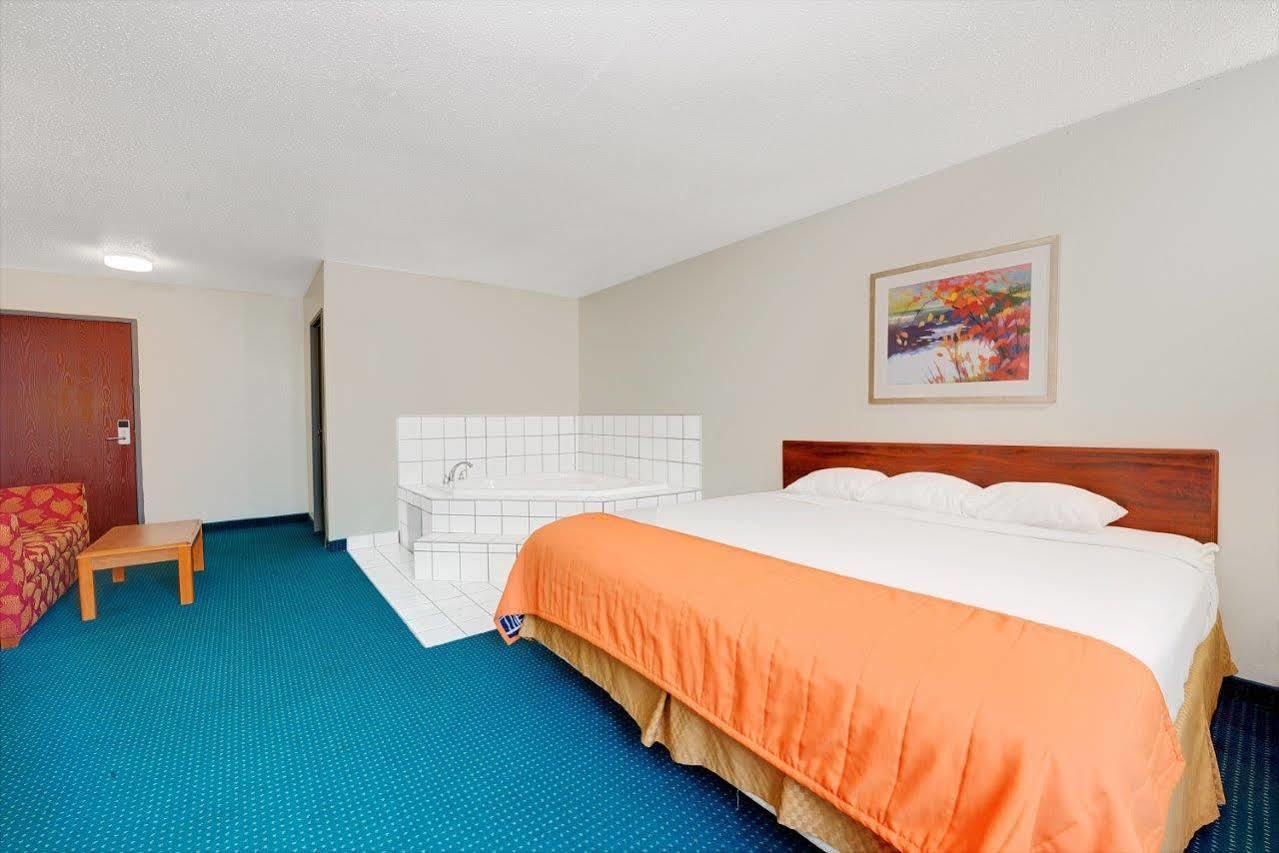 Quality Inn Noblesville-Indianapolis Exteriör bild